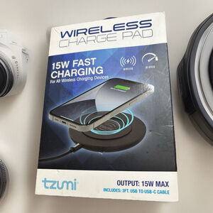 Wireless Charge Pad• Fast Charging for QI Enabled Devices Up to 15 Watt! New